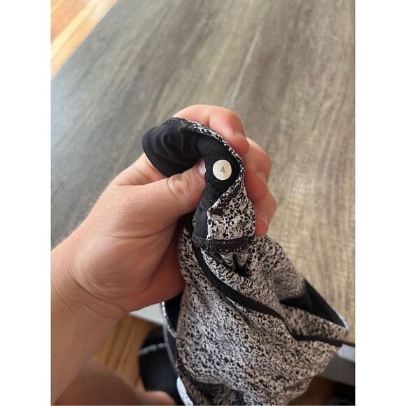 Lululemon Outrun Tight Pants Power Luxtreme Spray Jacquard White Black Mesh Sz 4 - Picture 11 of 11